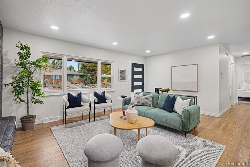 1714 S Vivian Ct, Lakewood, CO 80228