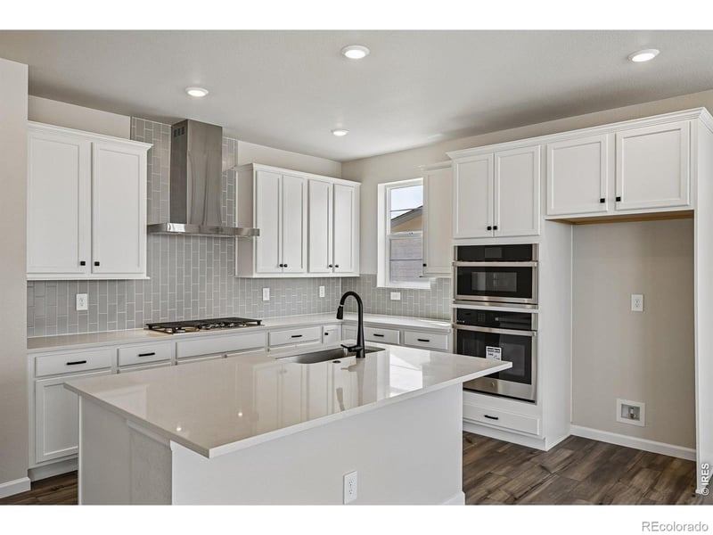 24377 E River Front Dr, Aurora, CO 80019