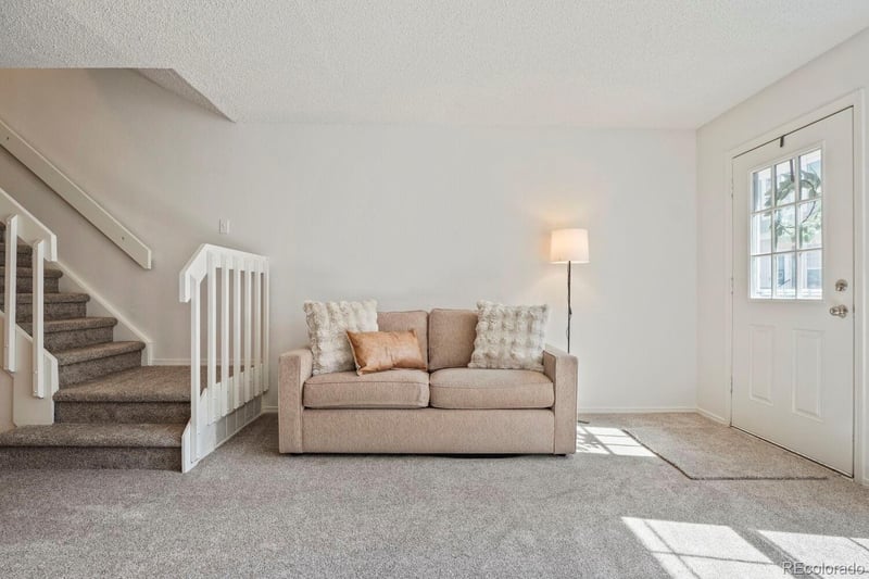 12063 E Hoye Dr, Aurora, CO 80012