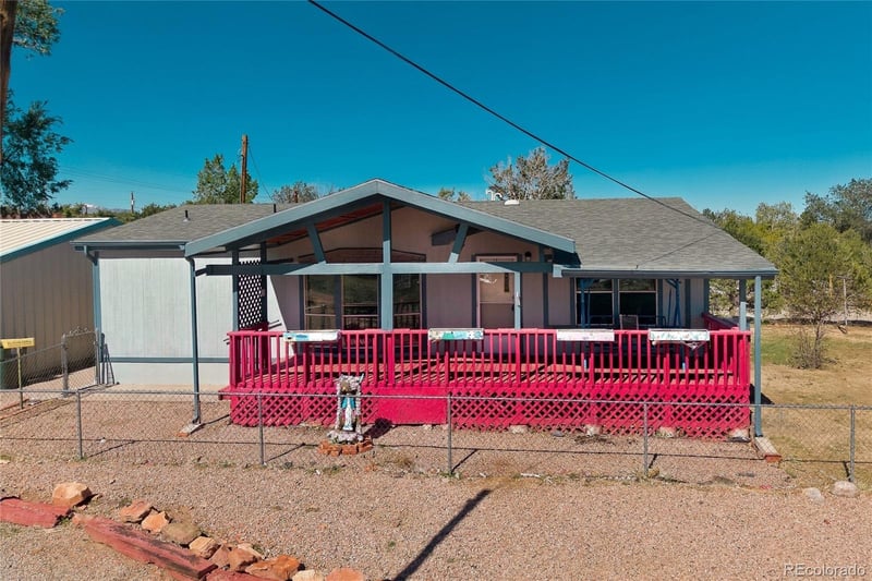 620 W 2nd St, Walsenburg, CO 81089