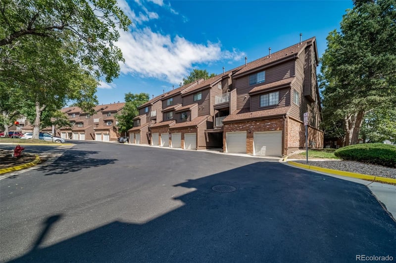 834 S Vance St #F, Lakewood, CO 80226