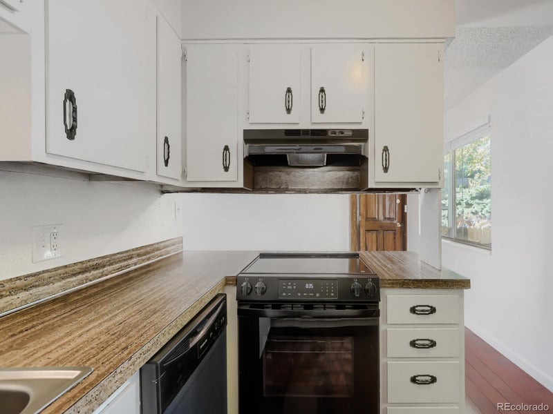 9457 W 56th Pl, Arvada, CO 80002