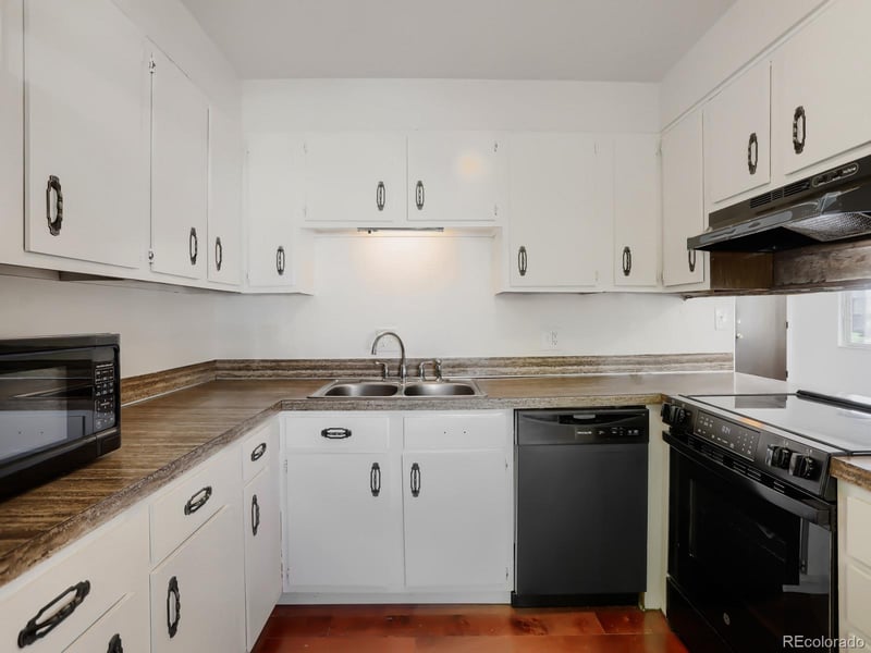 9457 W 56th Pl, Arvada, CO 80002
