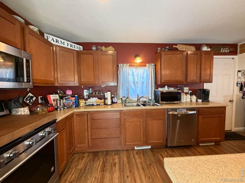 970 N 13th St, Burlington, CO 80807