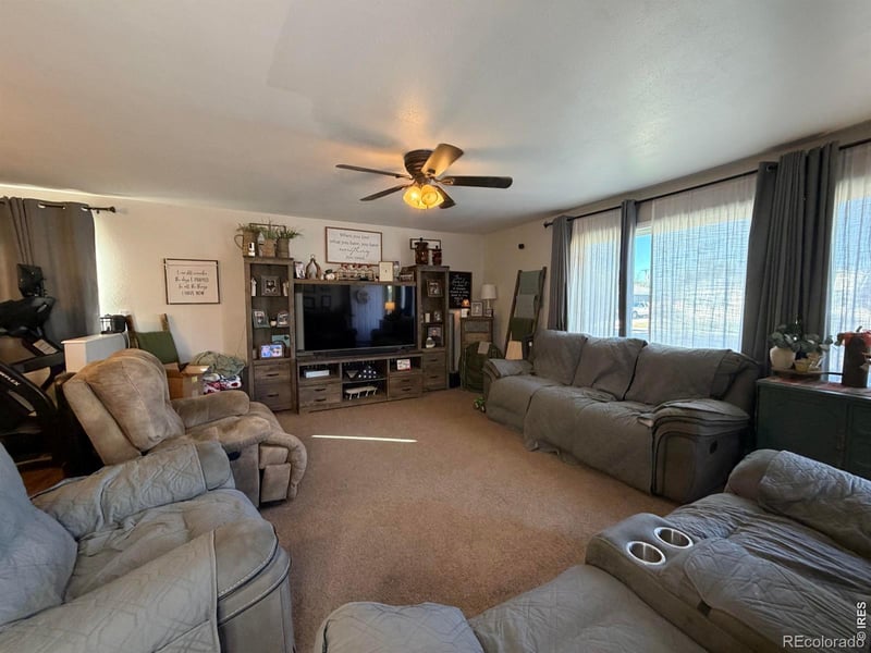 970 N 13th St, Burlington, CO 80807