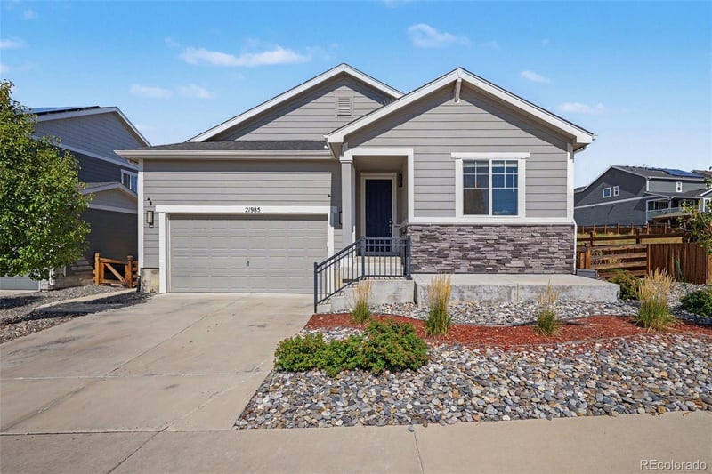 21985 E Tufts Cir, Aurora, CO 80015