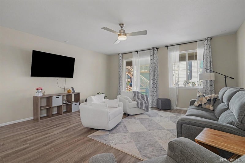 21985 E Tufts Cir, Aurora, CO 80015