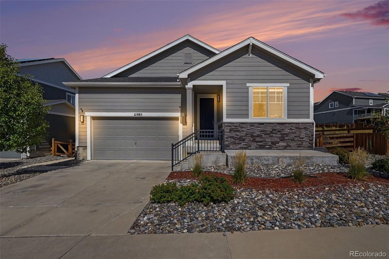 21985 E Tufts Cir, Aurora, CO 80015