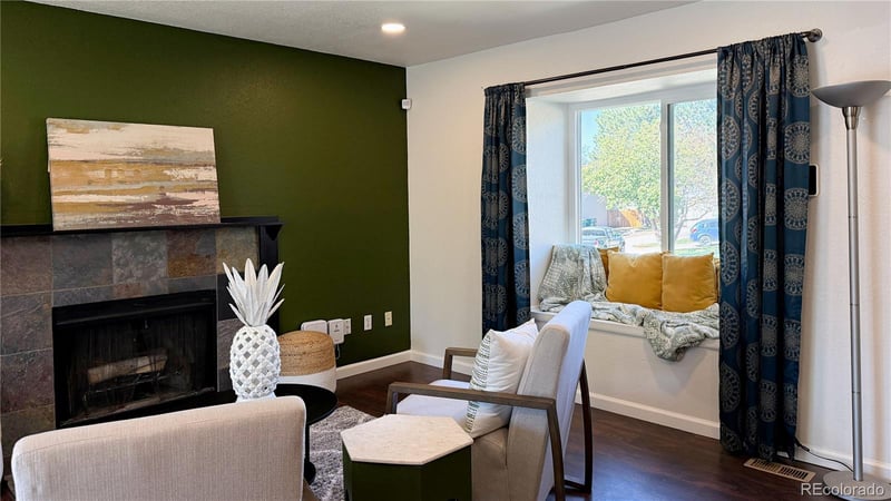 19292 E Nassau Dr, Aurora, CO 80013