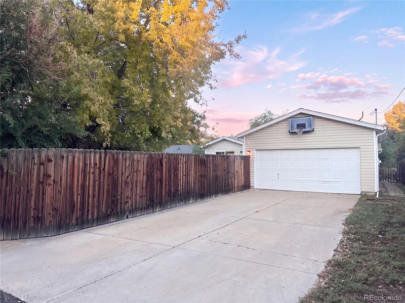 4385 S Clarkson, Englewood, CO 80113