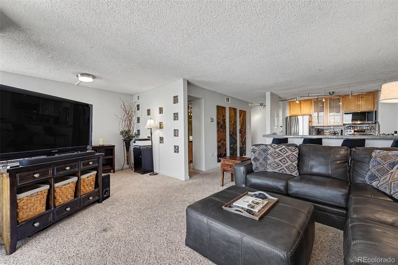 1020 15th St #33A, Denver, CO 80202