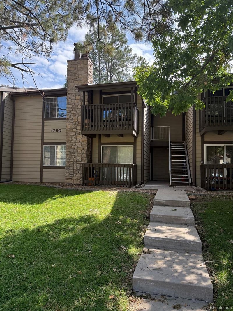 1760 S Pitkin Cir #B, Aurora, CO 80017