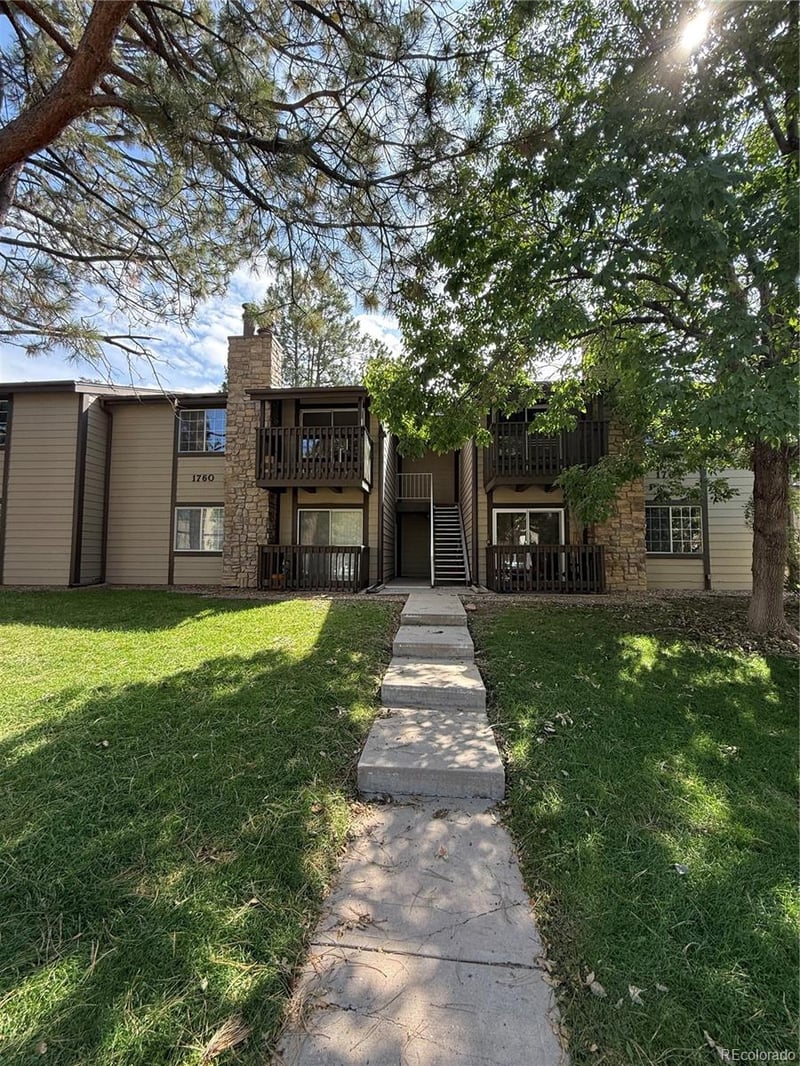 1760 S Pitkin Cir #B, Aurora, CO 80017