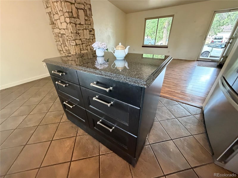 3815 S Pitkin Cir, Aurora, CO 80013