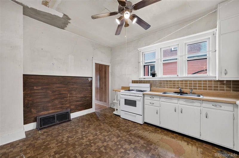1407 N Wahsatch Ave, Colorado Springs, CO 80907