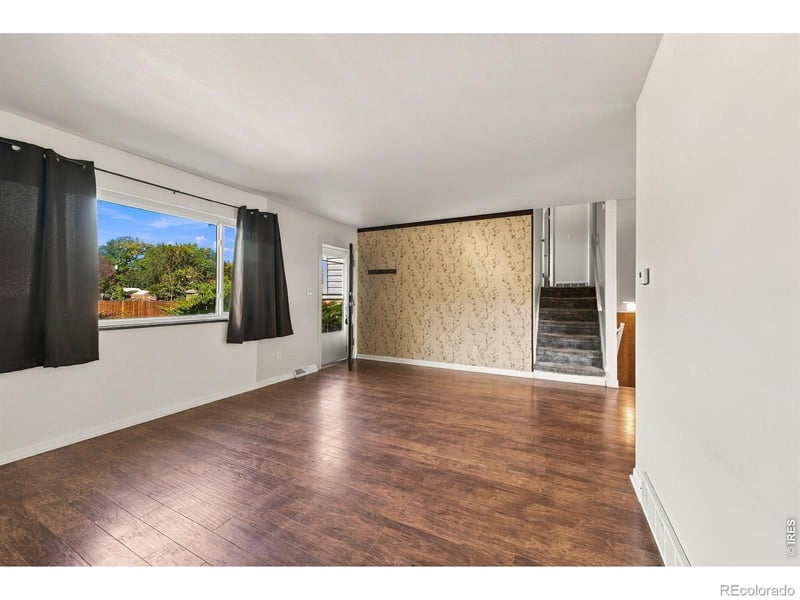 2404 N Van Buren Ave, Loveland, CO 80538