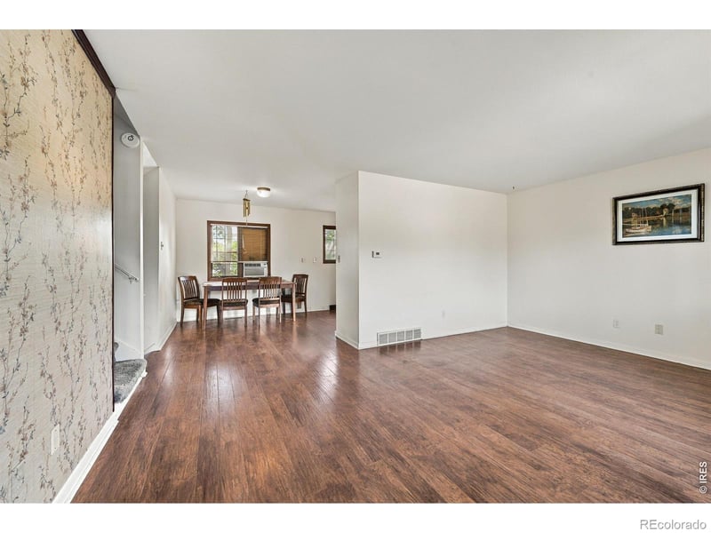 2404 N Van Buren Ave, Loveland, CO 80538