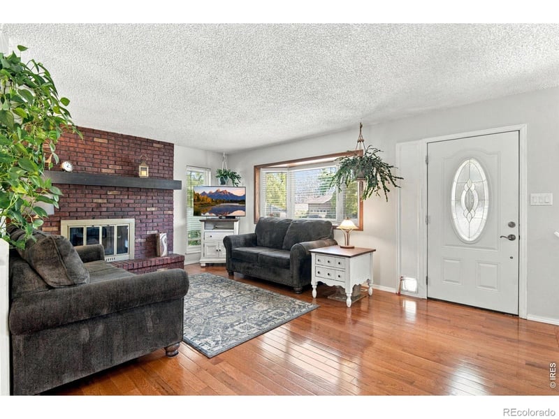 1 Texas Ln, Longmont, CO 80501