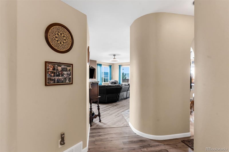 144 Eagle Crest Loop, Canon City, CO 81212