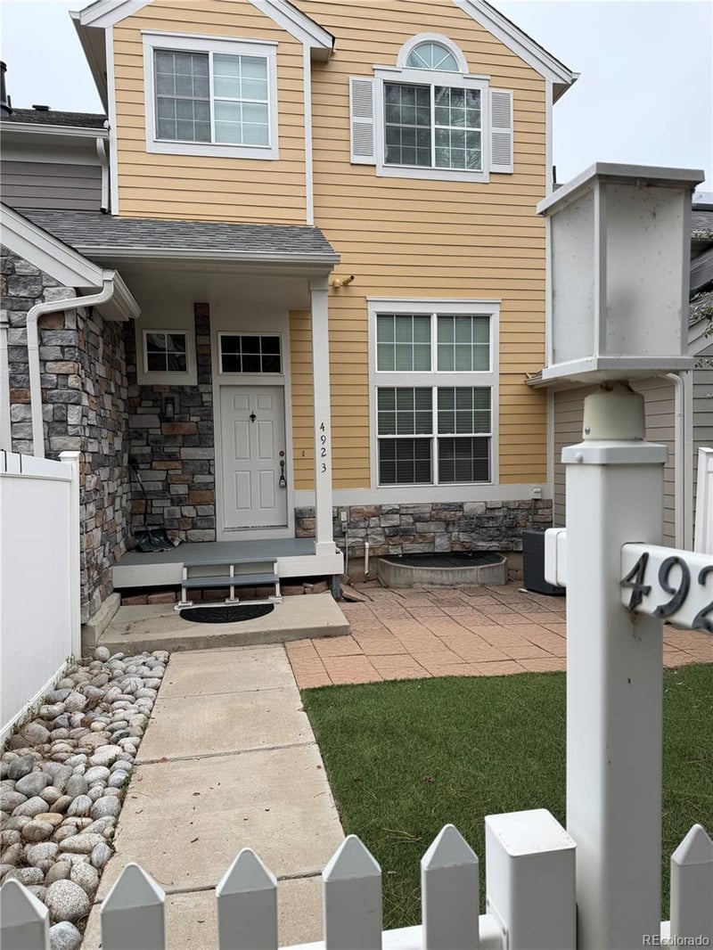 4923 Grey Wolf Pl, Broomfield, CO 80023