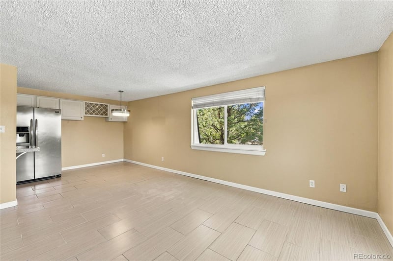 130 E Highline Cir #301, Centennial, CO 80122