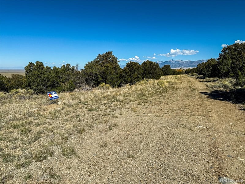 105 Crosstimber Ln, Mosca, CO 81146