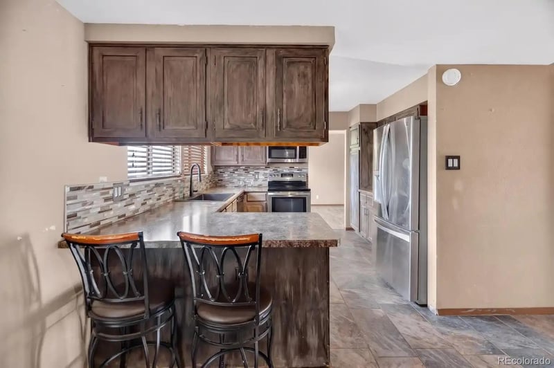 190 Encino Dr, Pueblo, CO 81005