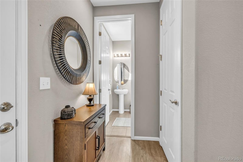 25523 E Byers Dr, Aurora, CO 80018