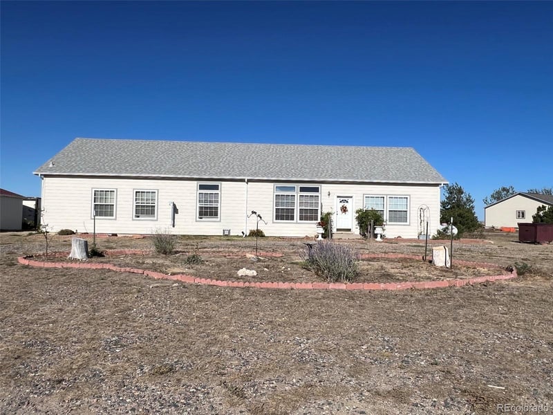5207 County Road P, Wiggins, CO 80654