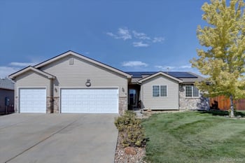 338 Hawthorne Ave, Johnstown, CO 80534