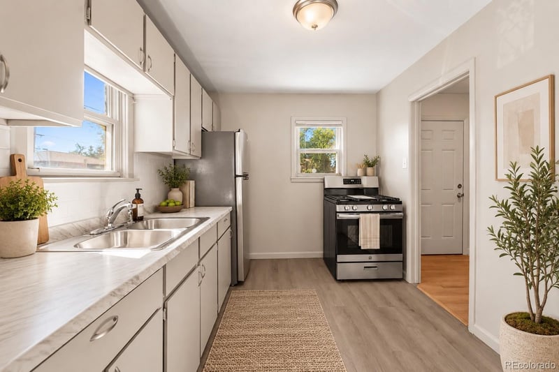 775 S Utica St, Denver, CO 80219