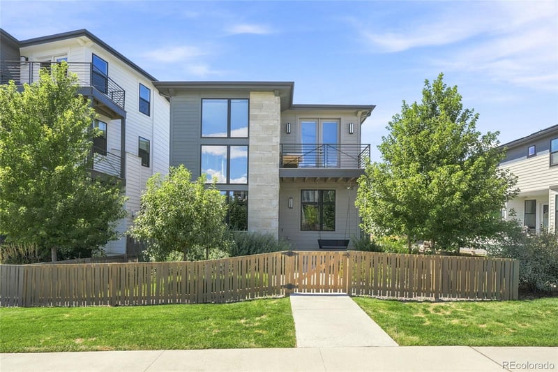 21412 E 61st Dr, Aurora, CO 80019