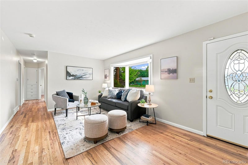 12721 Woodland Dr, Longmont, CO 80504