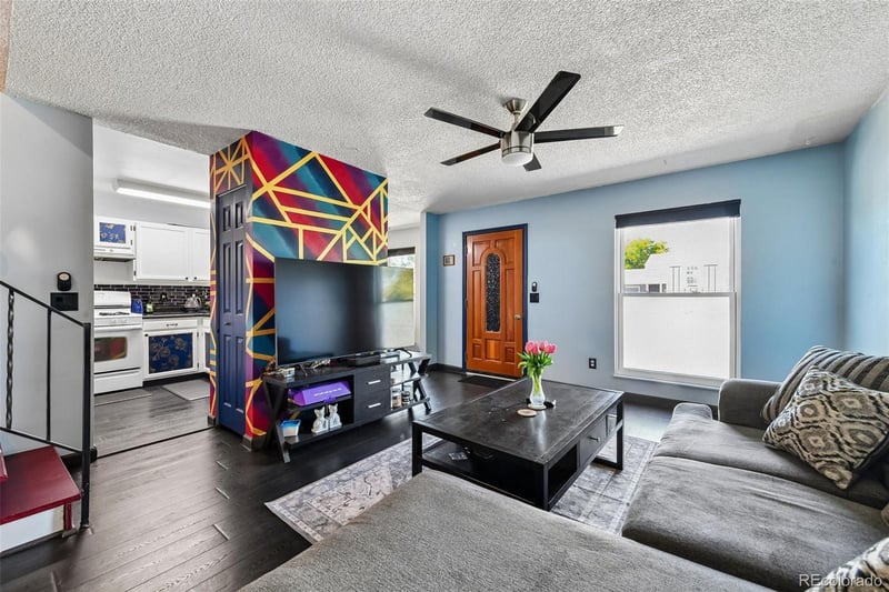 1786 Cathay Ct, Aurora, CO 80011