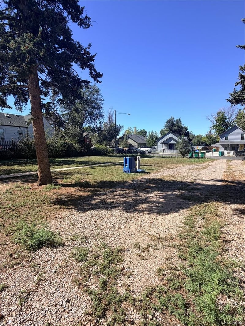 2062 Galena St, Aurora, CO 80010