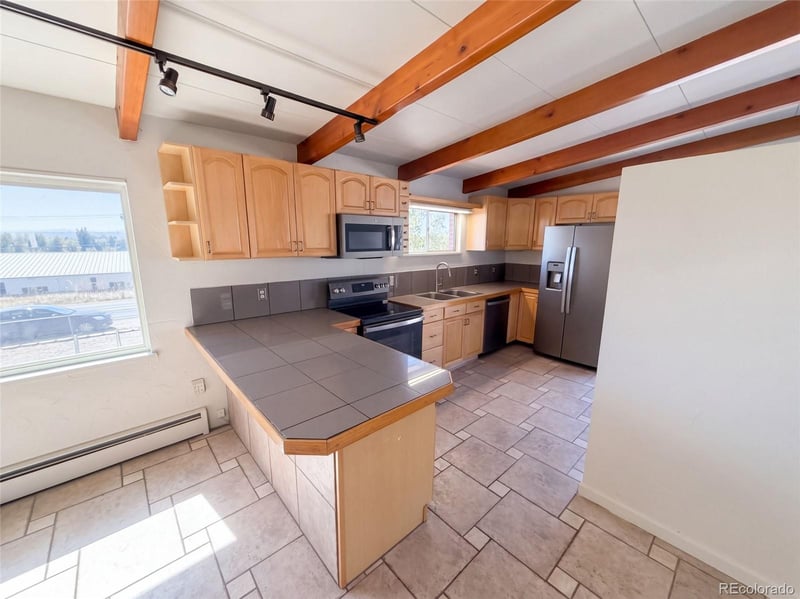 7811 W 62nd Ave, Arvada, CO 80004
