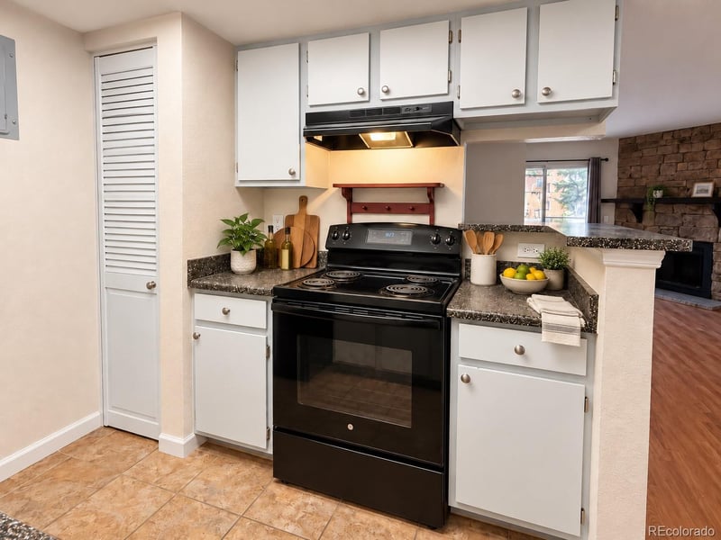 8555 Fairmount Dr #C104, Denver, CO 80247