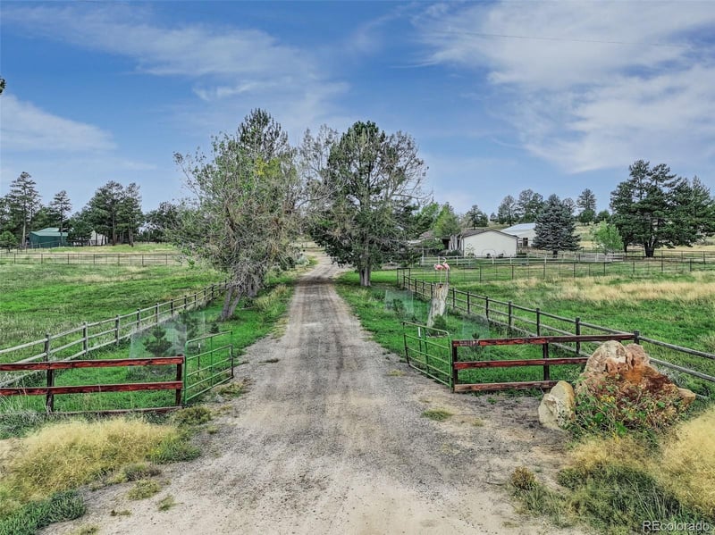 23117 Jade Cir, Deer Trail, CO 80105