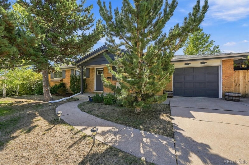 8244 W Iowa Ave, Lakewood, CO 80232