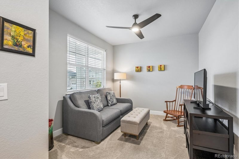 1864 S De Gaulle Ct, Aurora, CO 80018