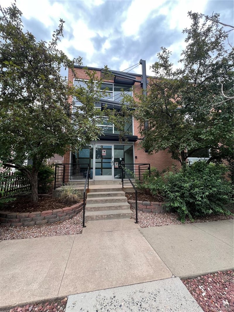 1032 N Clarkson St #102, Denver, CO 80218