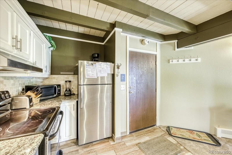 2300 Lodge Pole Cir #205, Silverthorne, CO 80498