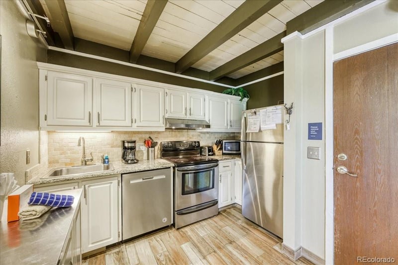 2300 Lodge Pole Cir #205, Silverthorne, CO 80498