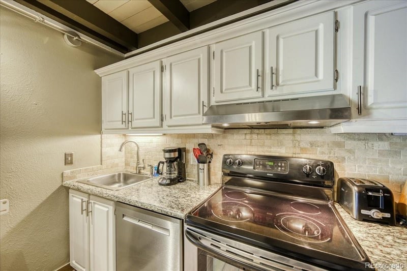 2300 Lodge Pole Cir #205, Silverthorne, CO 80498