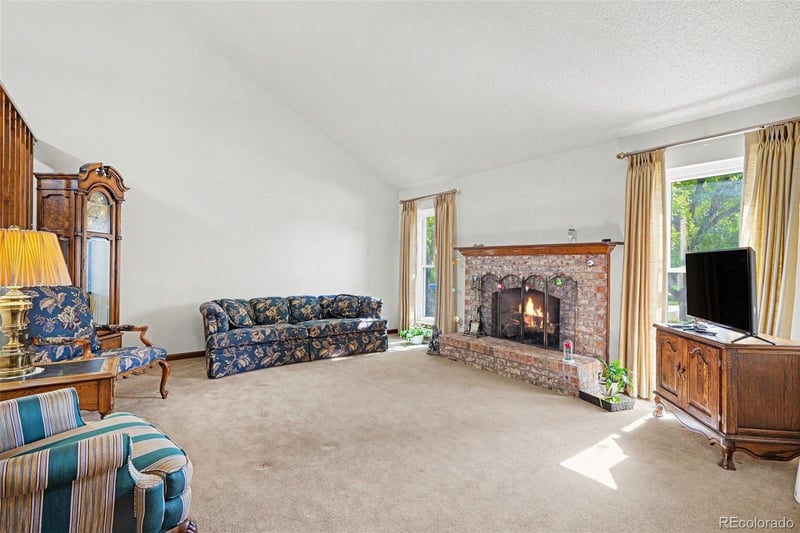 2610 S Oswego St, Aurora, CO 80014
