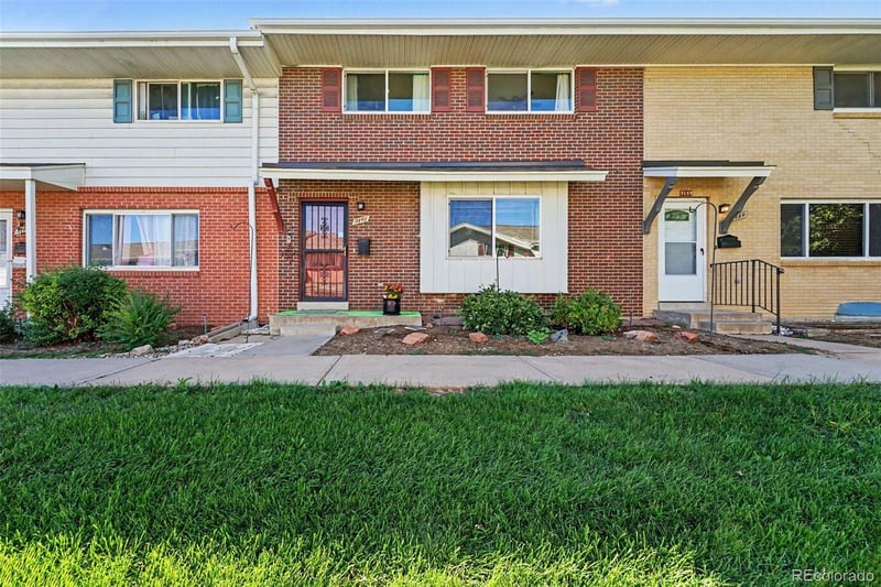 9191 E Oxford Dr, Denver, CO 80237