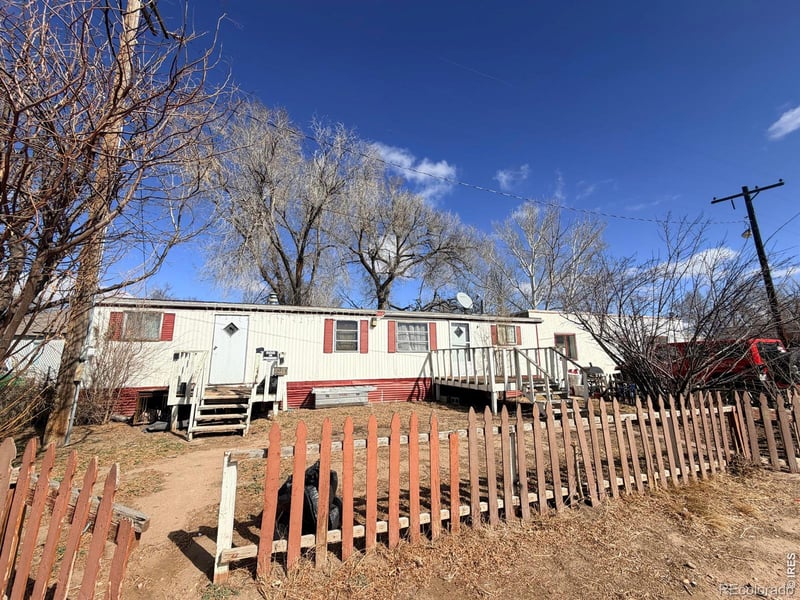 21125 4th Ave, Gill, CO 80624