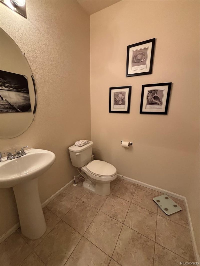 811 Spectrum Loop, Colorado Springs, CO 80921