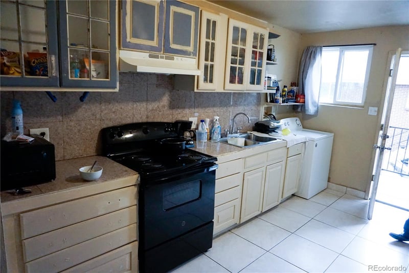 5530 W 3rd Pl, Lakewood, CO 80226