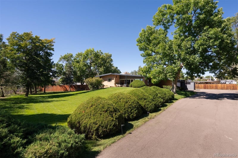 7455 W Radcliff Ave, Lakewood, CO 80123